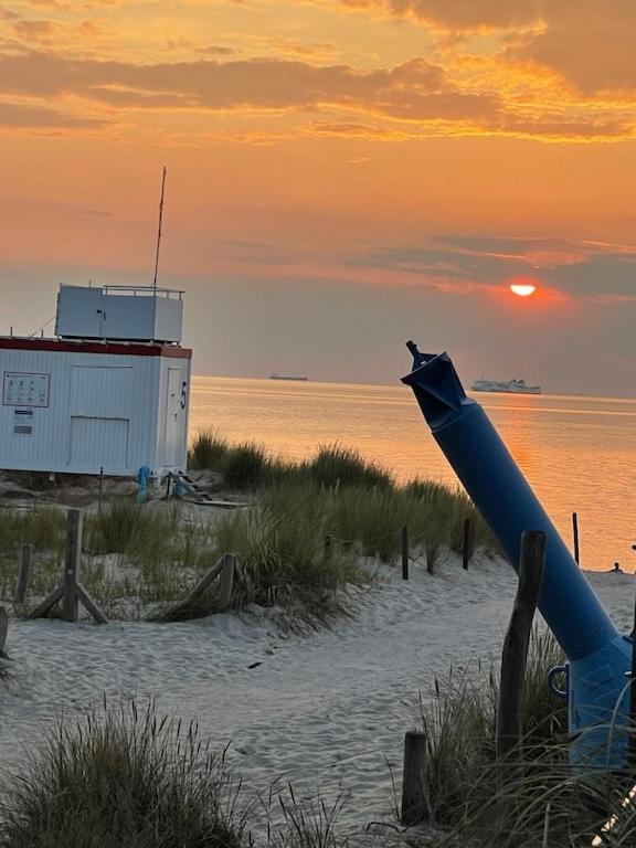 Exclusive Fewo In Warnemuende, 150M To The Beach, 2 Bathrooms, 2 Bedrooms, Sauna, Wifi And Much More. Rostock Luaran gambar