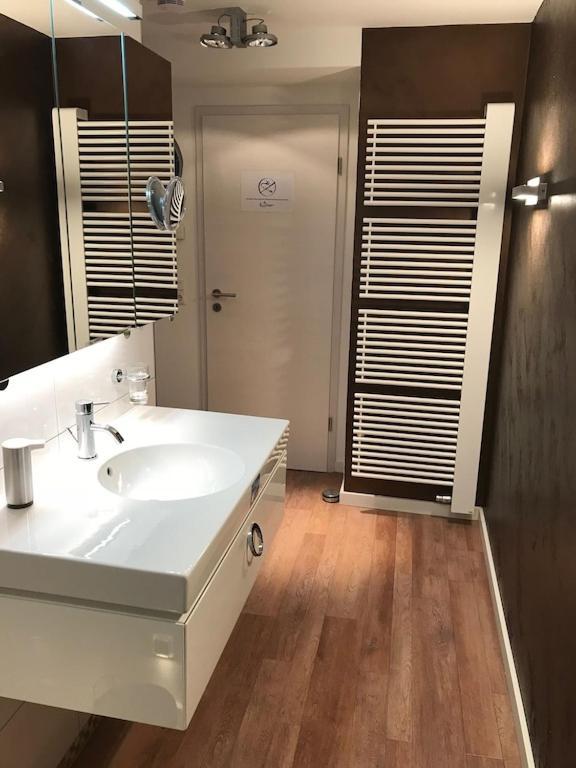 Exclusive Fewo In Warnemuende, 150M To The Beach, 2 Bathrooms, 2 Bedrooms, Sauna, Wifi And Much More. Rostock Luaran gambar