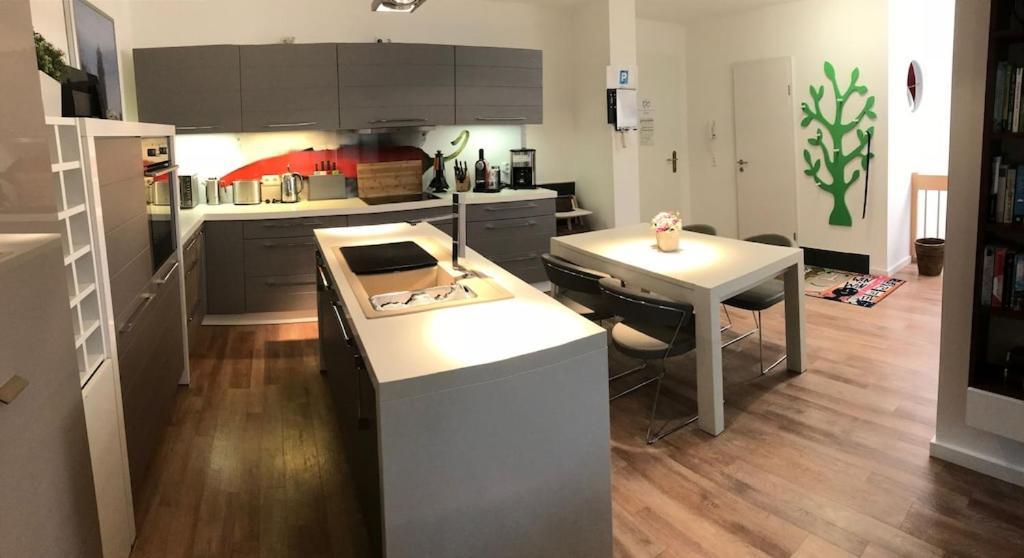 Exclusive Fewo In Warnemuende, 150M To The Beach, 2 Bathrooms, 2 Bedrooms, Sauna, Wifi And Much More. Rostock Luaran gambar